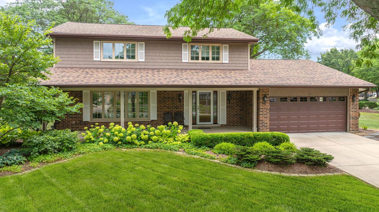 7189 Springside Ave., Downers Grove, IL 60516