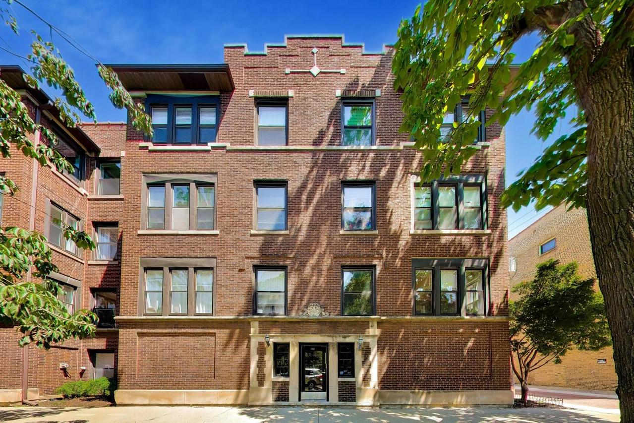 7021 N Greenview Ave. #3N, Chicago, IL 60626