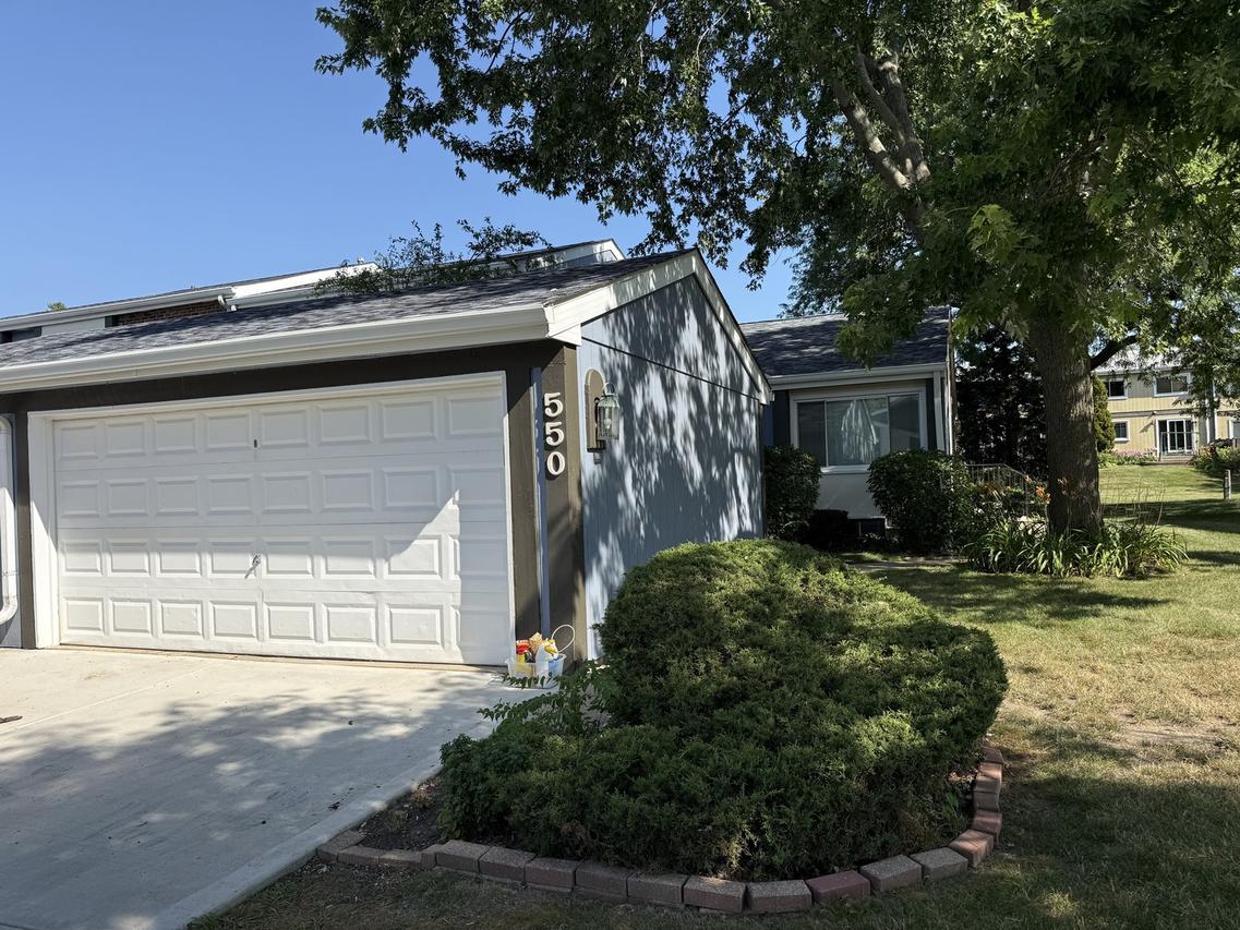 550 Sundance Dr., Bolingbrook, IL 60440