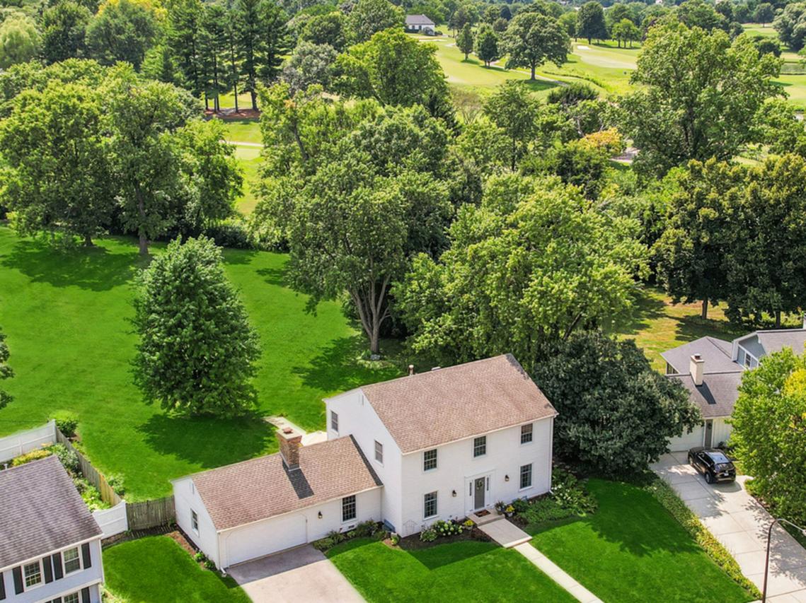 6S370 New Castle Rd., Naperville, IL 60540