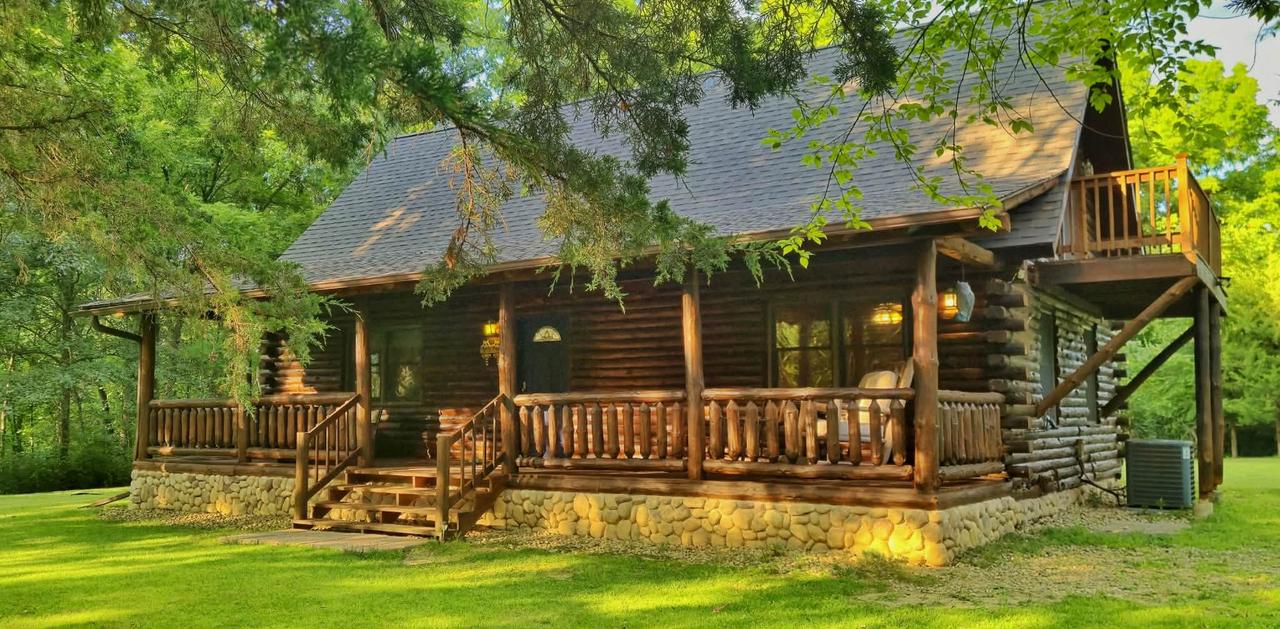 11 Hemlock Dr., Putnam, IL 61560