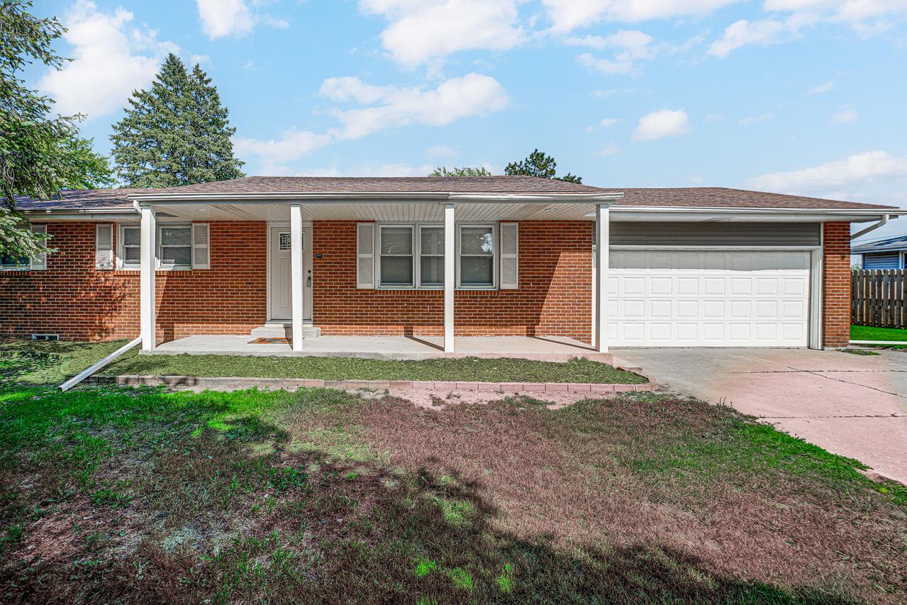 12155 E Gregg Blvd., Momence, IL 60954