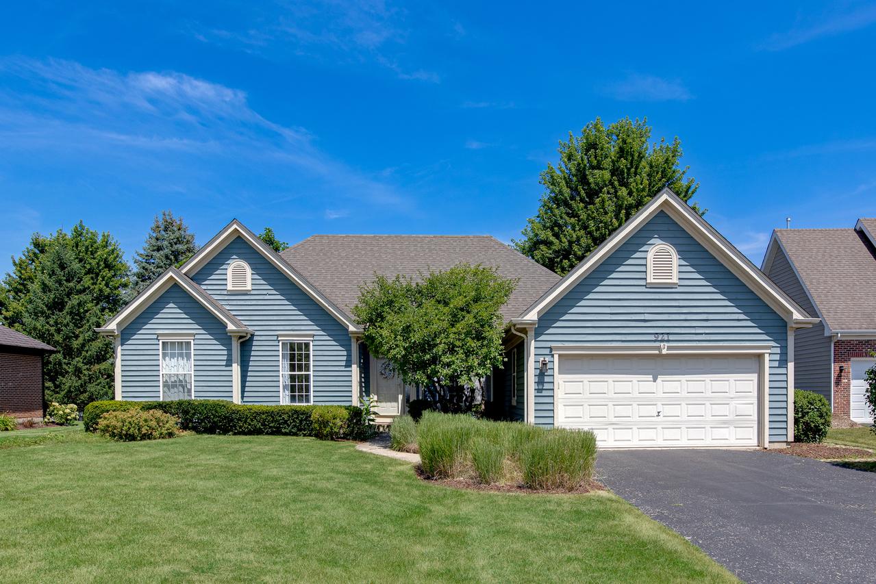 921 High Ridge Dr., West Chicago, IL 60185