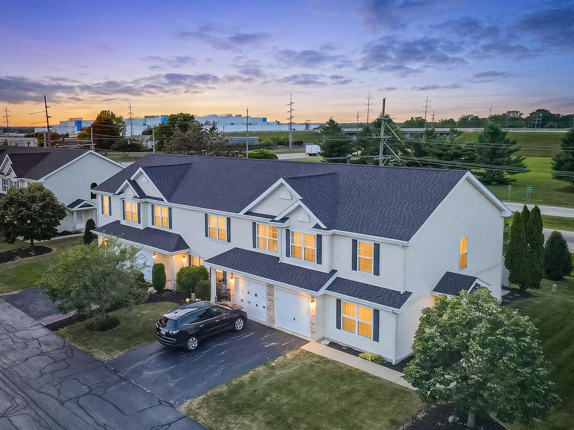 1661 W Chrysler Dr. #9-1, Belvidere, IL 61008