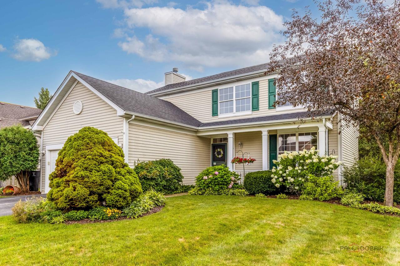 220 Meadowlark Cir., Lindenhurst, IL 60046