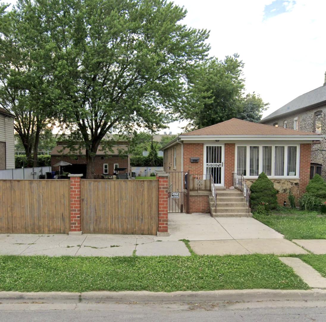 2706 S Hillock Ave., Chicago, IL 60608