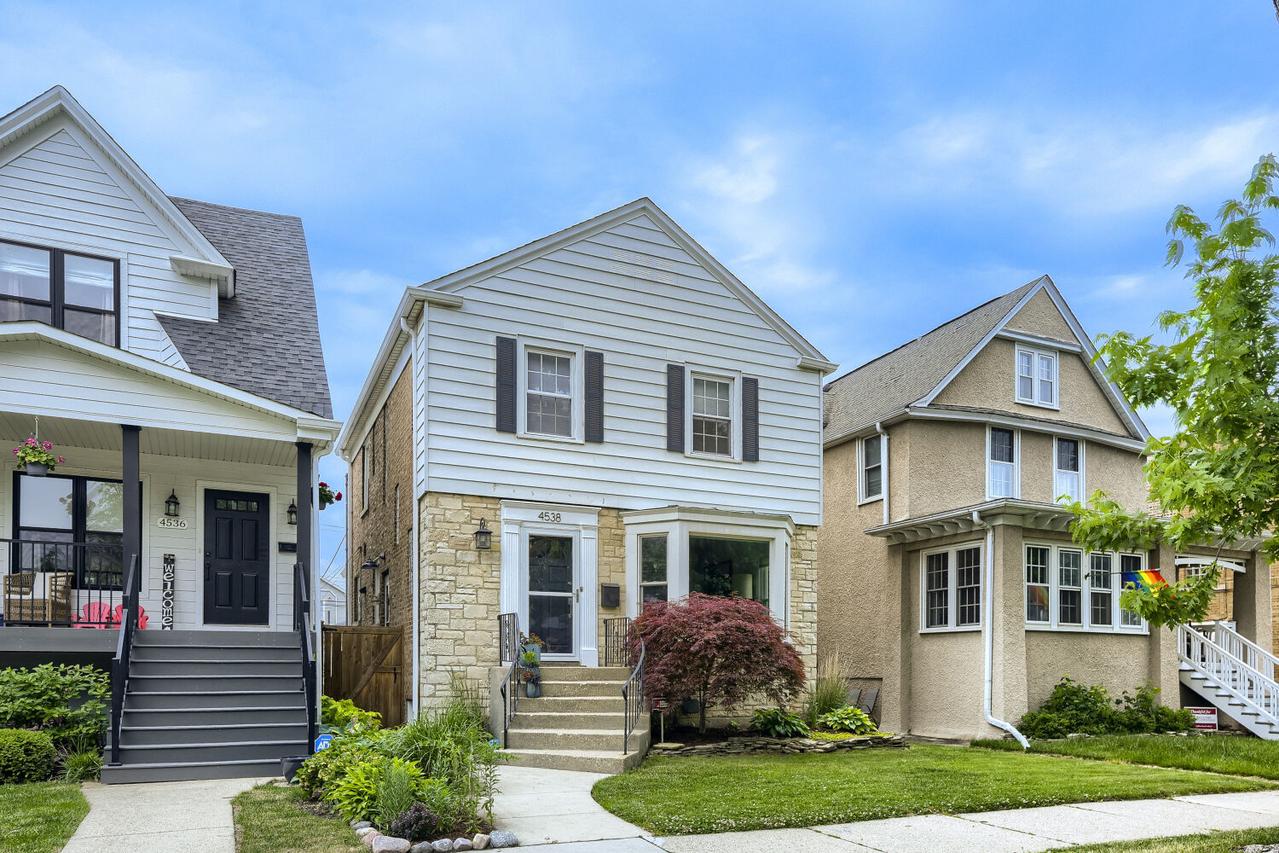 4538 N Kostner Ave., Chicago, IL 60630