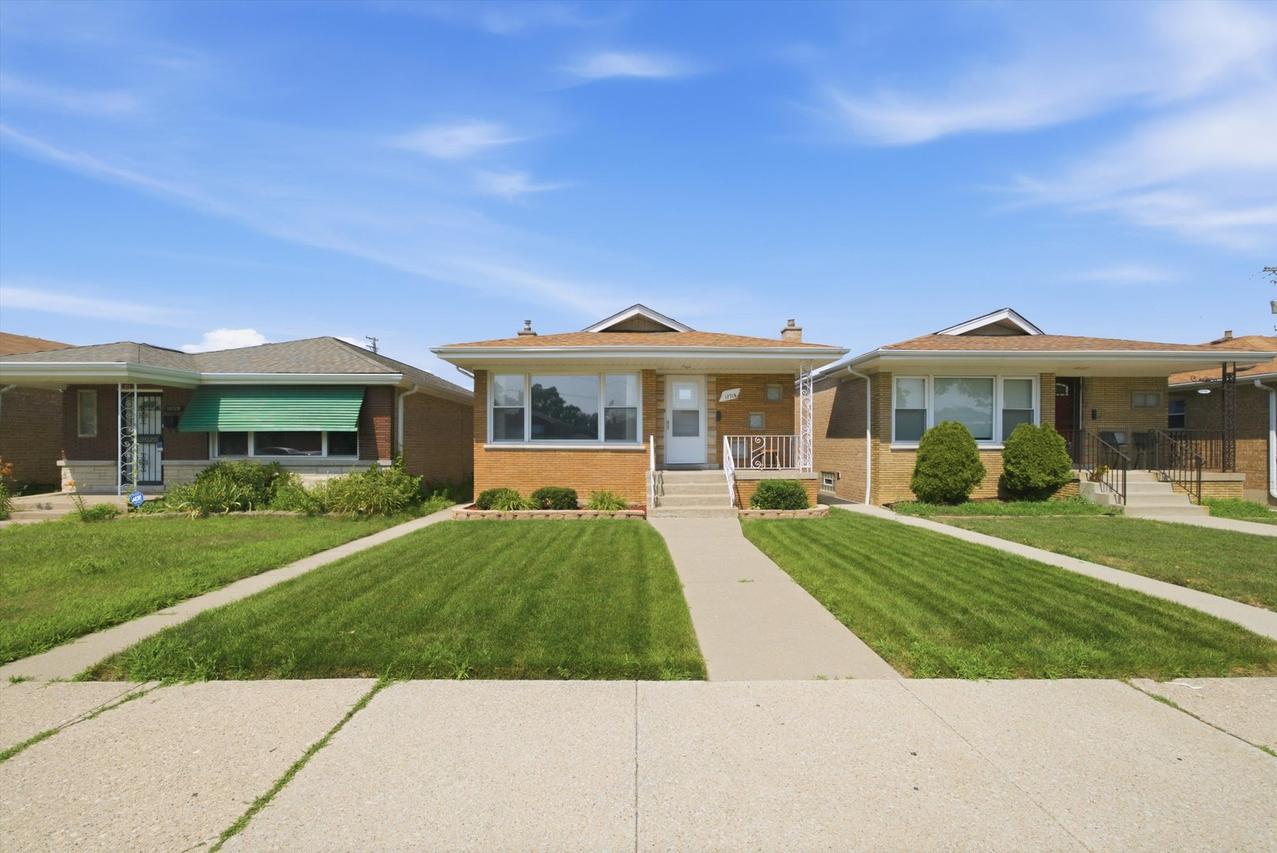 12718 S Justine St., Calumet Park, IL 60827