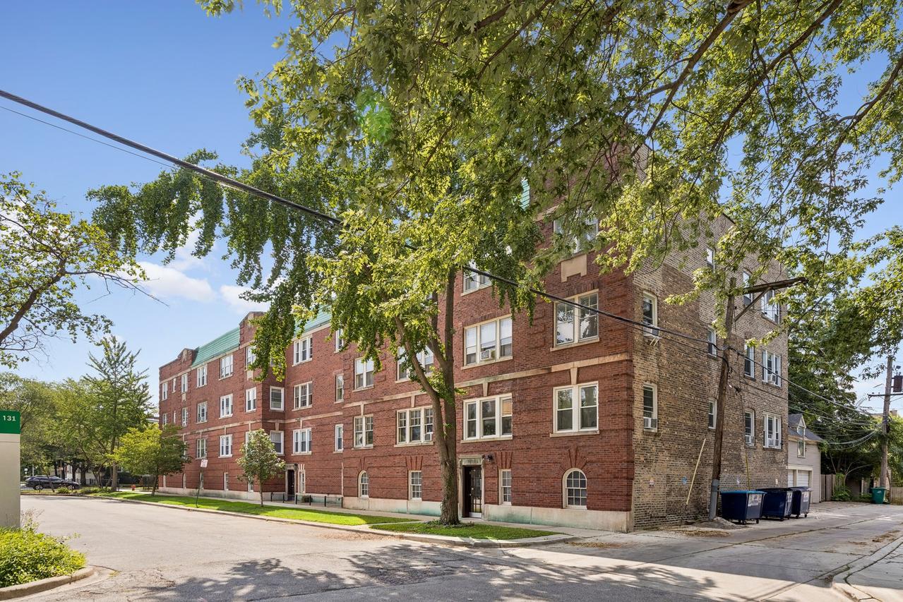 5 Randolph St. #3C, Oak Park, IL 60302
