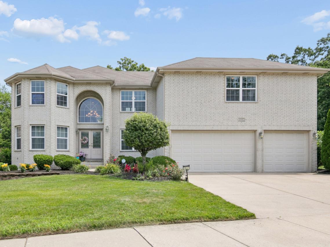 1527 Tienstra Ct., Homewood, IL 60430