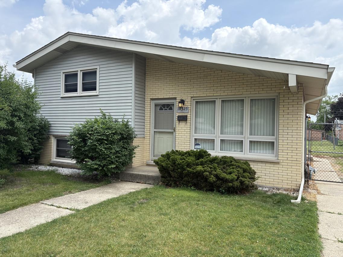 14325 Kedvale Ave., Midlothian, IL 60445