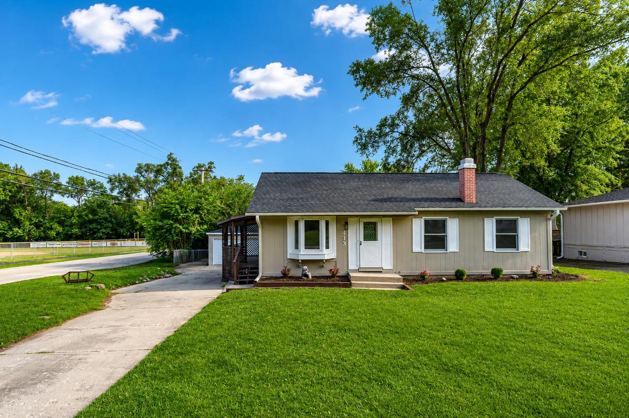 413 Fairfield Dr., Island Lake, IL 60042
