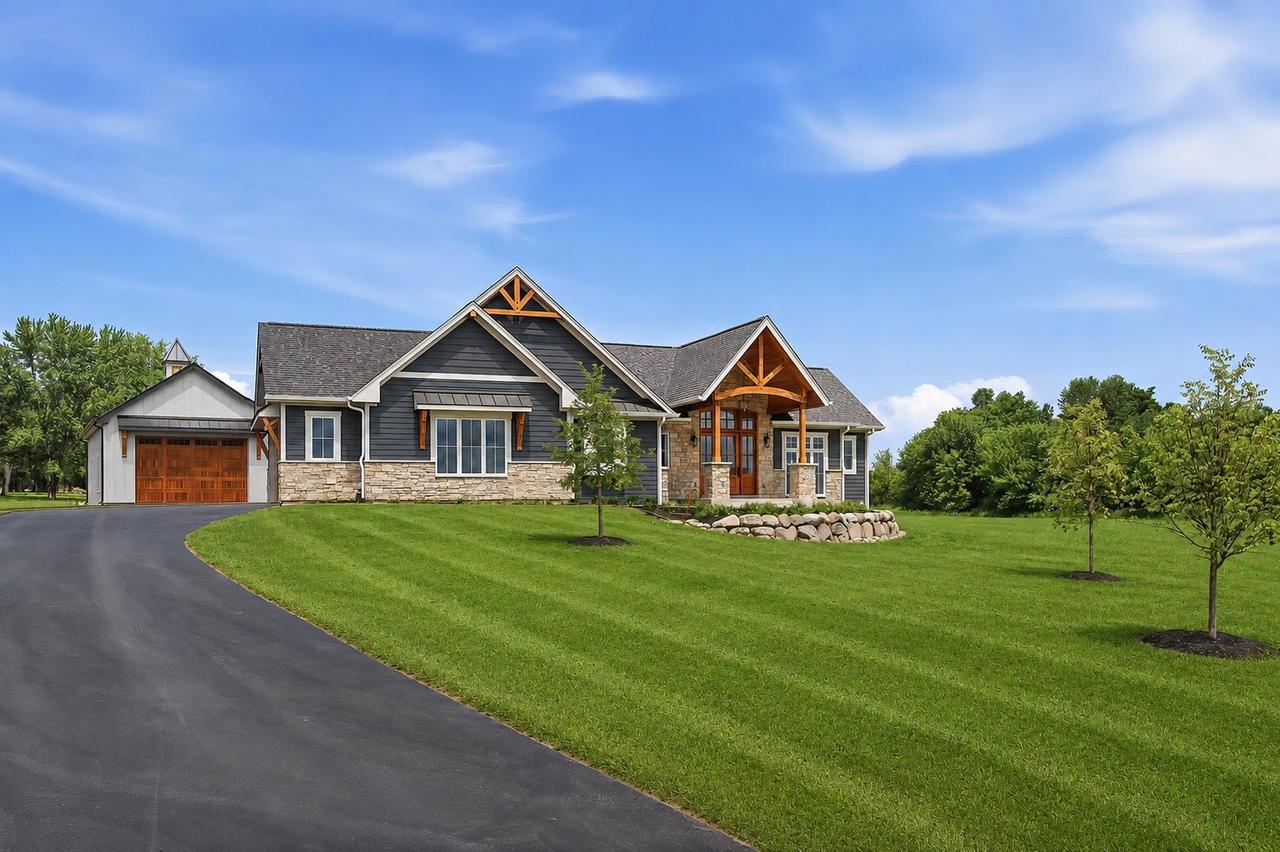 7811 Hidden Pine Ln., Richmond, IL 60071