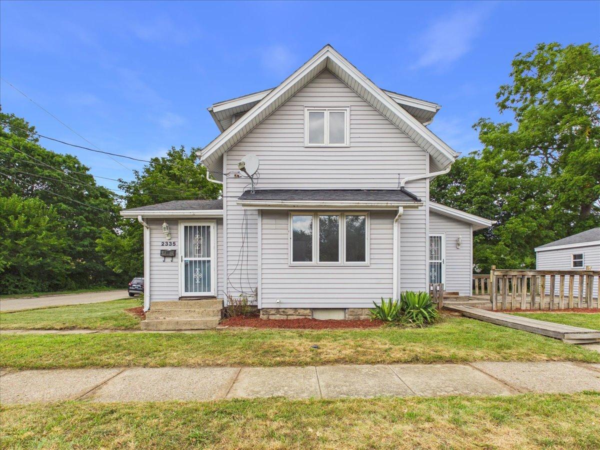 2335 Burton St., Rockford, IL 61103