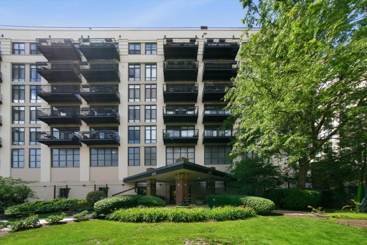 1525 S Sangamon St. #311, Chicago, IL 60608