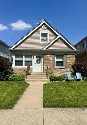New Homes with Master Bedrooms on the 1st Floor in Elmwood Park: July 18th to July 24th