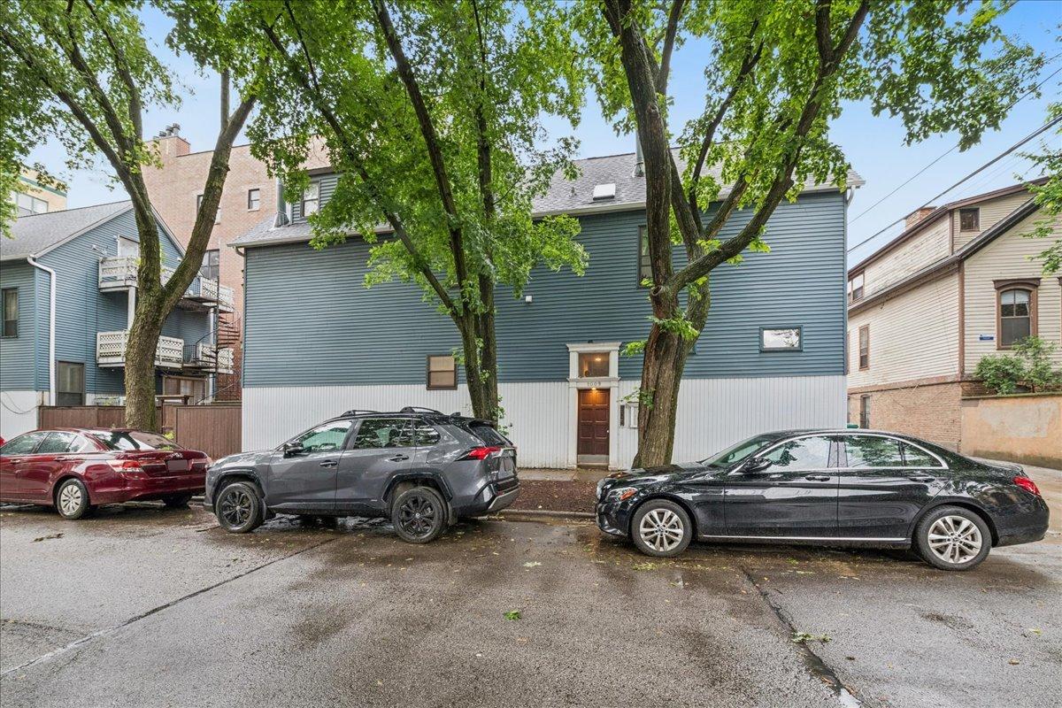 1009 W Wolfram St. #1E, Chicago, IL 60657