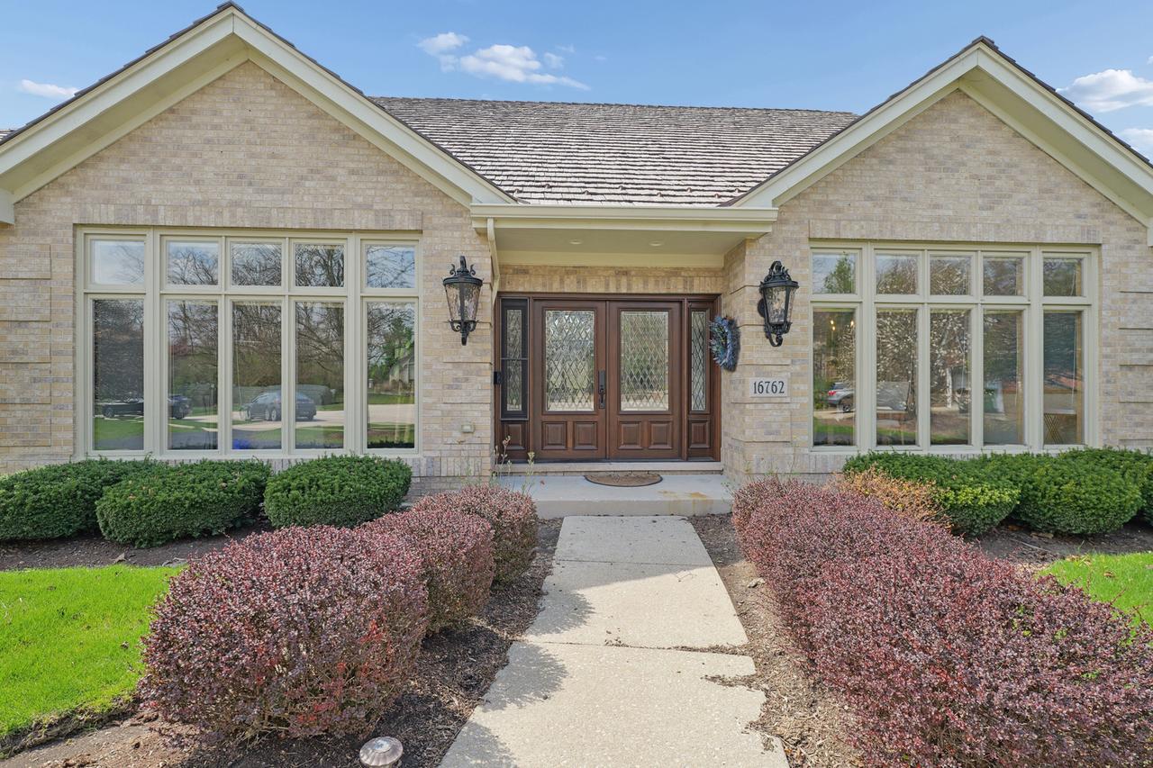 16762 S Deer Path Dr., Homer Glen, IL 60491