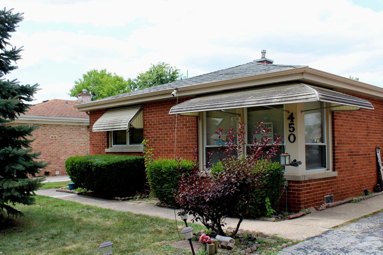 450 Hyde Park Ave., Hillside, IL 60162