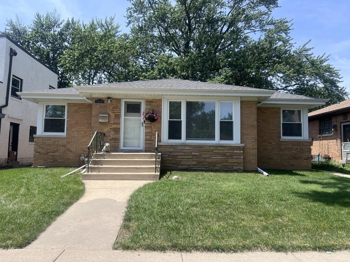7918 Kolmar Ave., Skokie, IL 60076