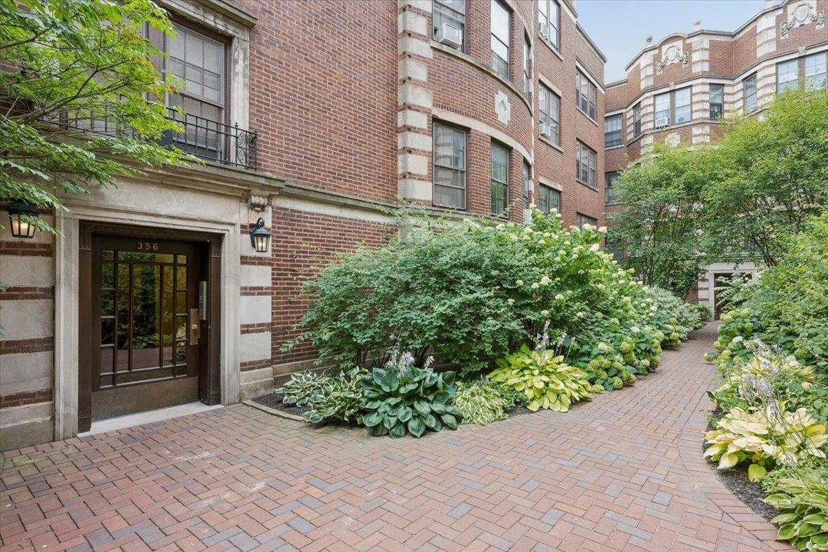 356 Ridge Ave. #5-3, Evanston, IL 60202