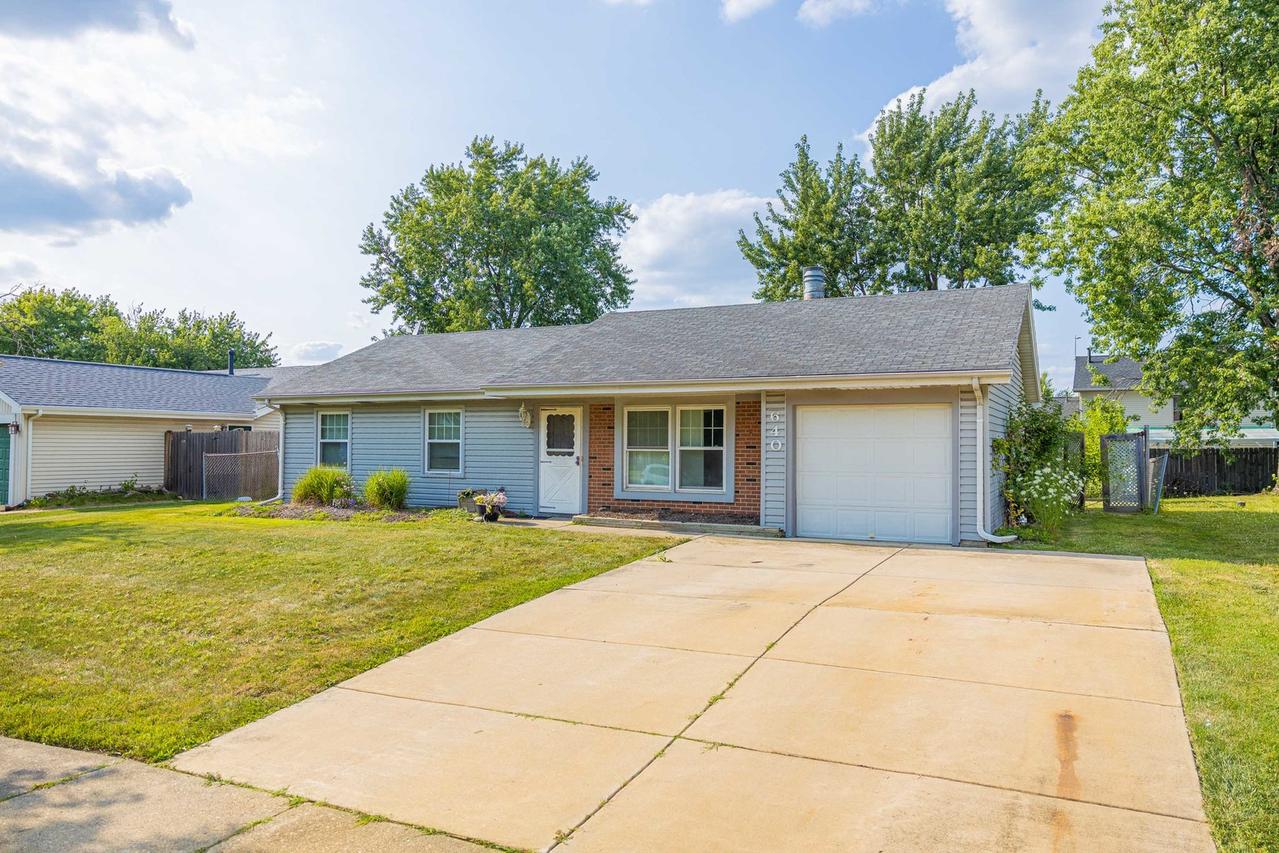 640 Rockhurst Rd., Bolingbrook, IL 60440