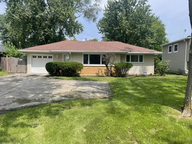 2402 E Grand Ave., Lindenhurst, IL 60046