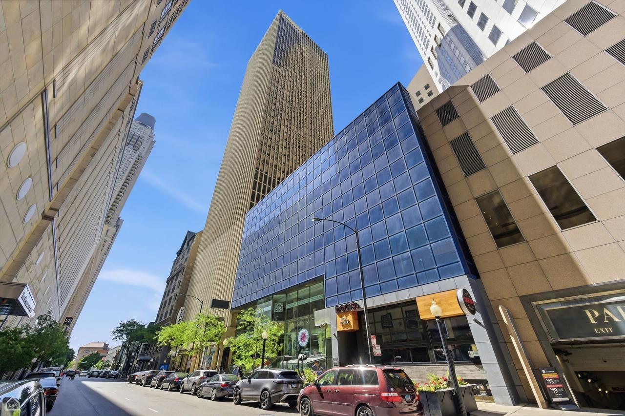 100 E Walton St. #36C, Chicago, IL 60611