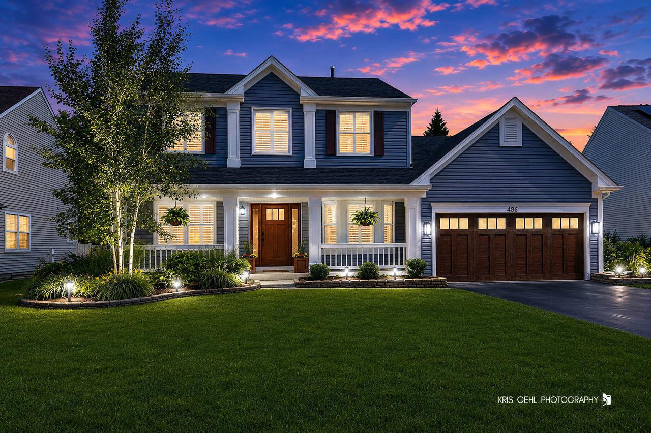 486 Rock Hall Cir., Grayslake, IL 60030