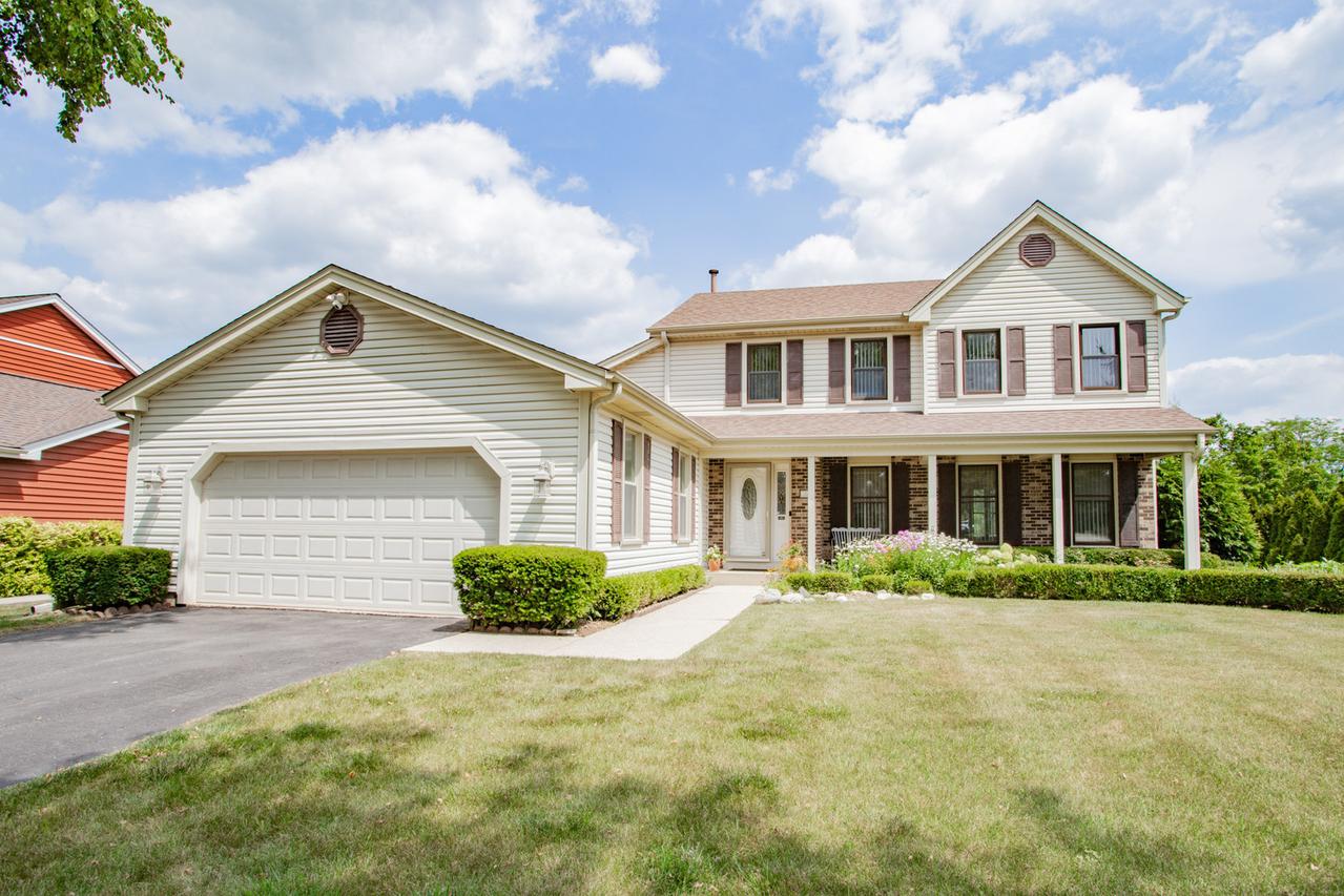 358 E Beech Dr., Schaumburg, IL 60193
