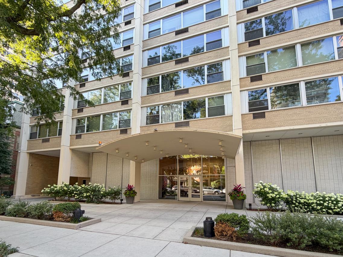 336 W Wellington Ave. #1901, Chicago, IL 60657