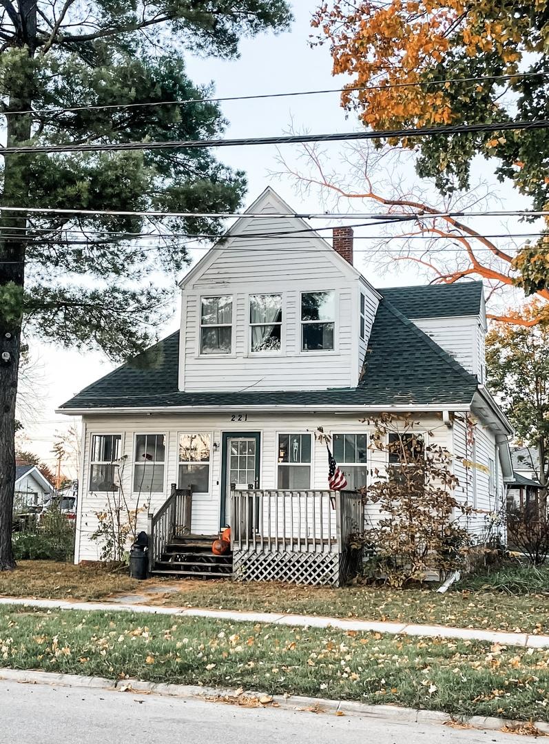 221 E Main St., Genoa, IL 60135