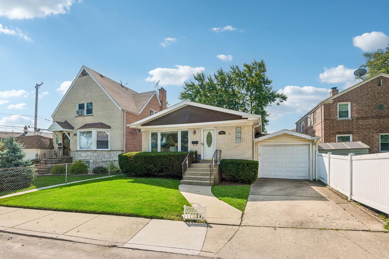 7265 W Summerdale Ave., Chicago, IL 60656