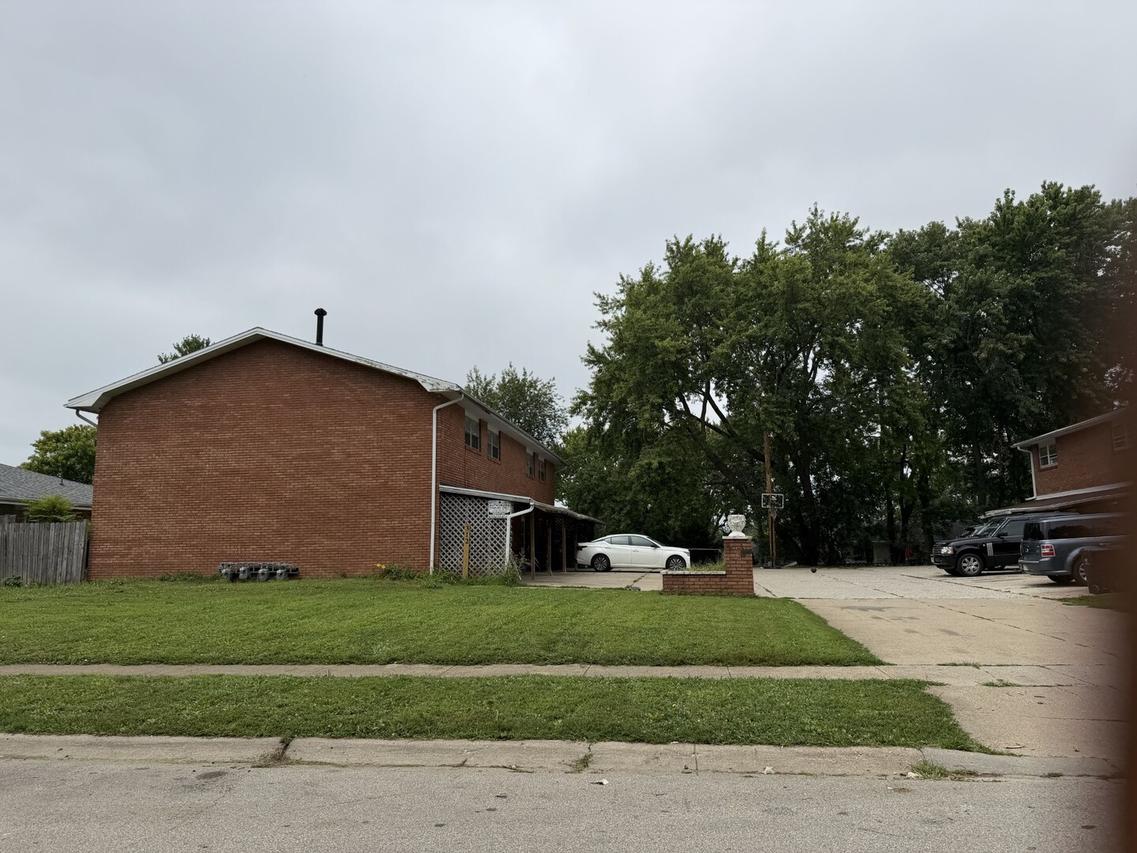 314 Riley Dr., Bloomington, IL 61701