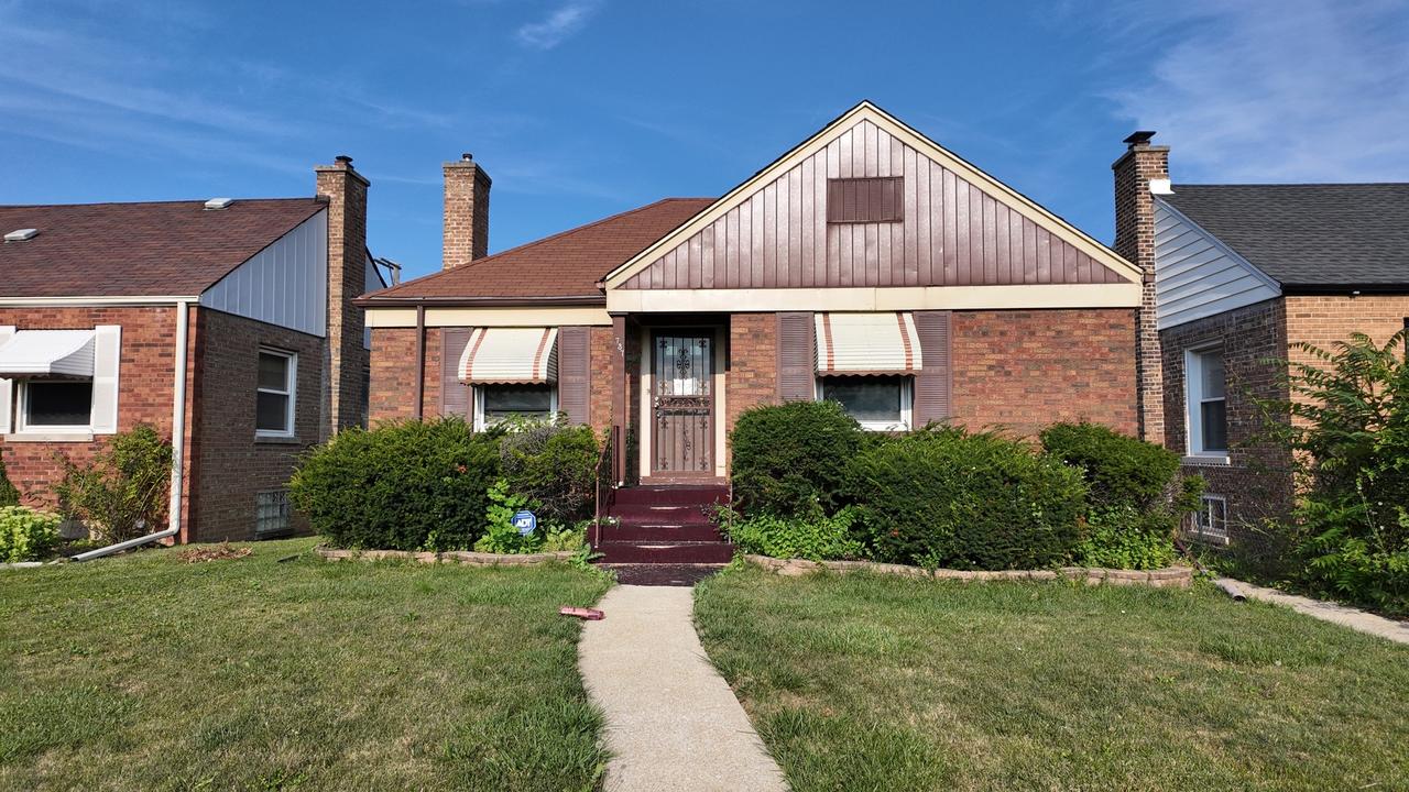 9737 S Emerald Ave., Chicago, IL 60628