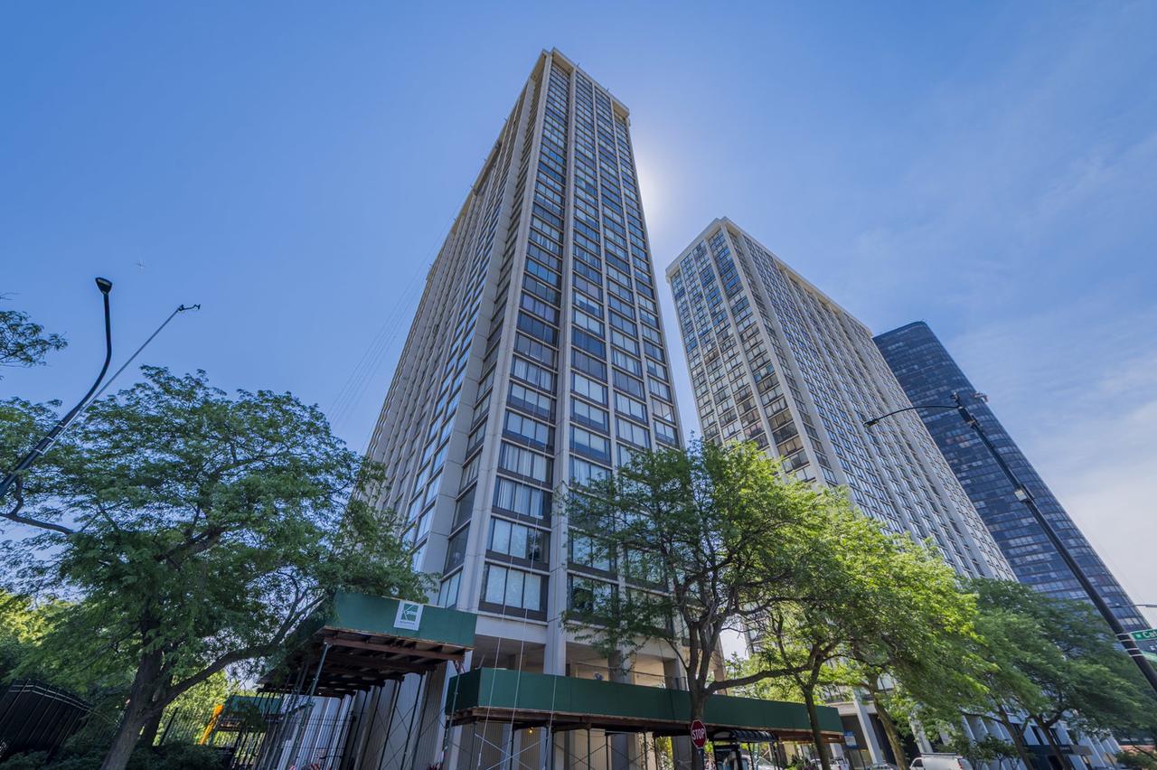 5455 N Sheridan Rd. #2509, Chicago, IL 60640
