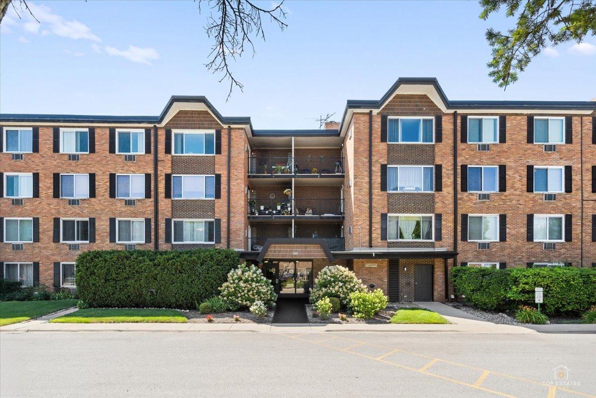 1206 S New Wilke Rd. #306, Arlington Heights, IL 60005