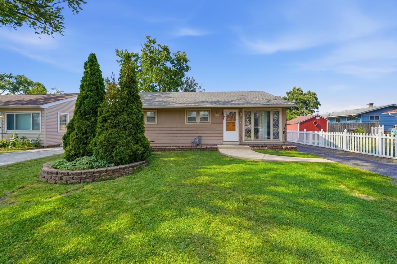 1107 Elmhurst St., Bensenville, IL 60106