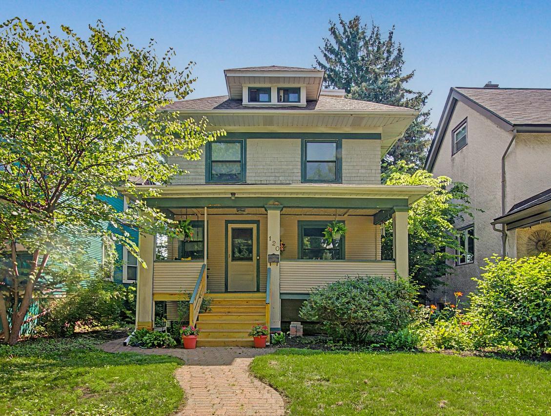 120 S Harvey Ave., Oak Park, IL 60302