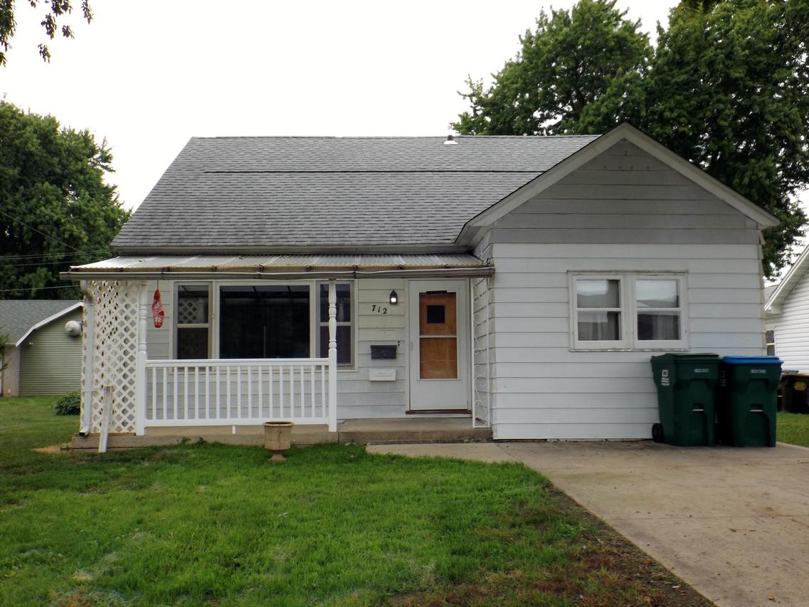 712 11th Ave., Rock Falls, IL 61071