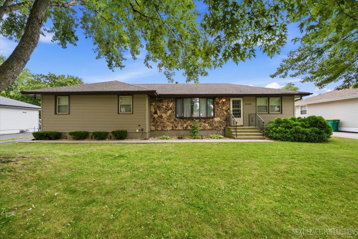3268 D Hutchison Ave., Joliet, IL 60431