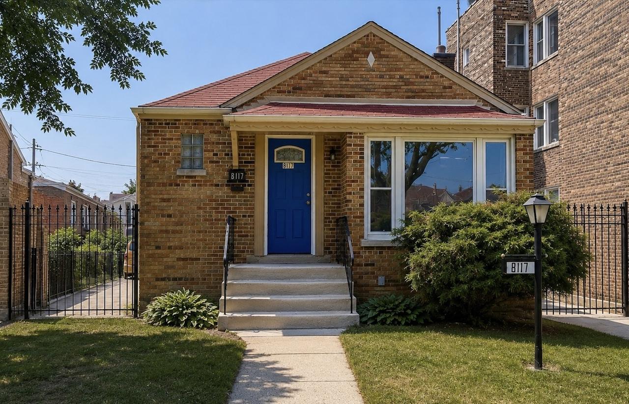 8117 S Michigan Ave., Chicago, IL 60619
