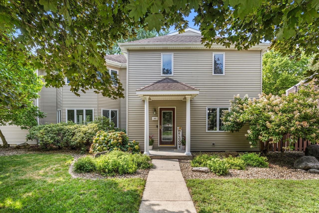 305 W Sangamon St., Fisher, IL 61843