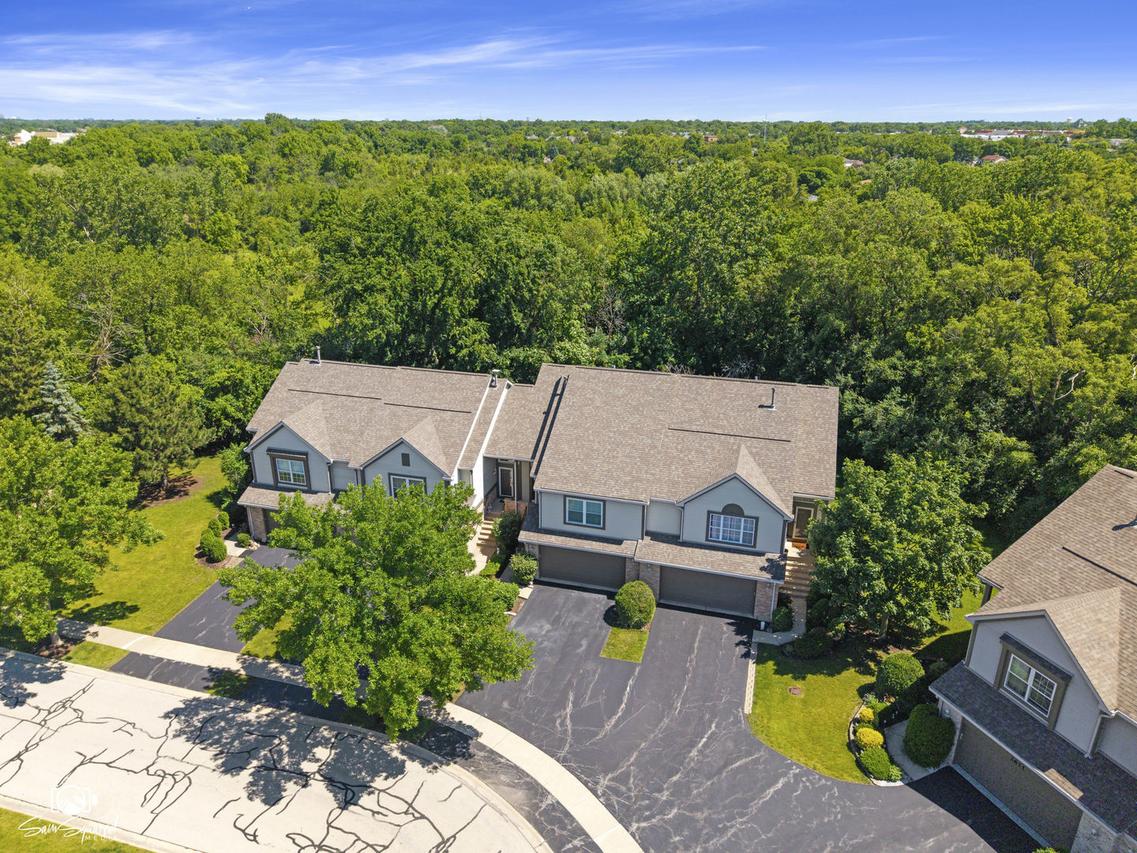 2605 Oxford Ct., Darien, IL 60561