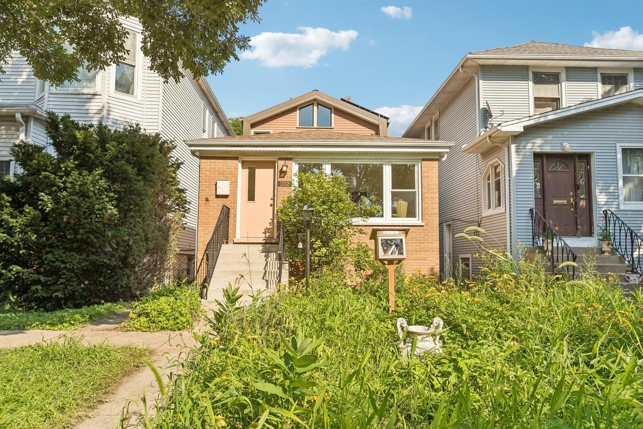 1102 S Lombard Ave., Oak Park, IL 60304