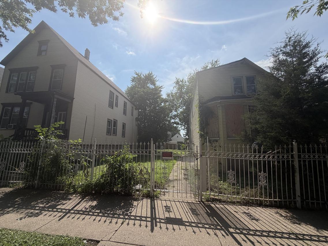 2818 S Kedvale Ave., Chicago, IL 60623
