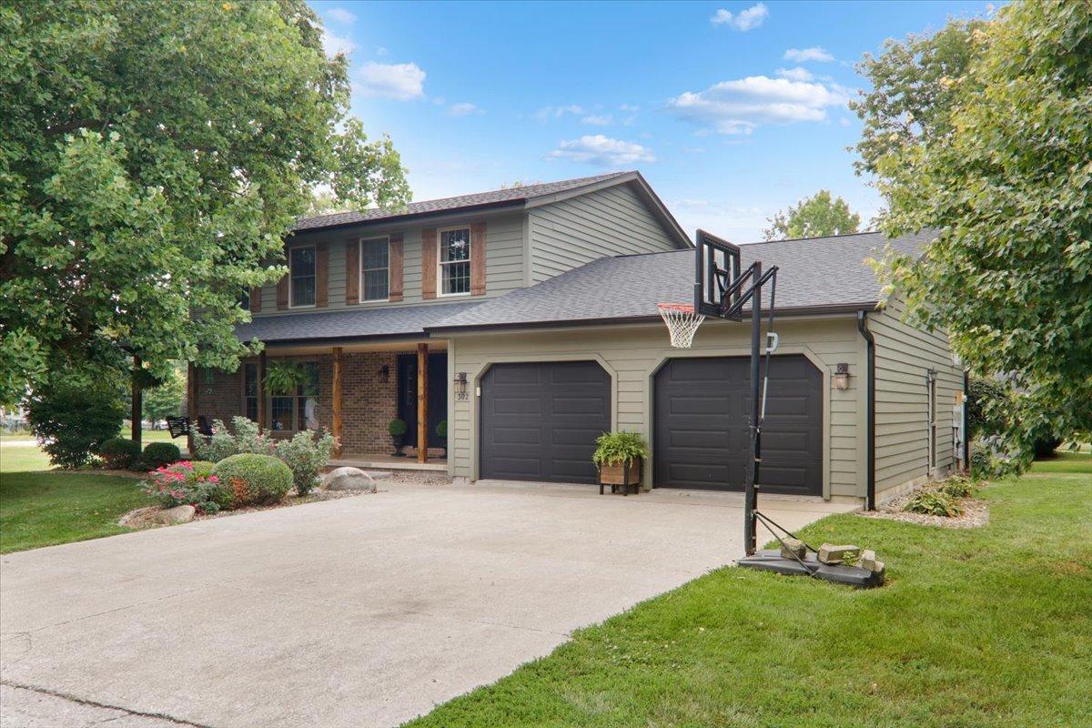 302 Ceilo View St., Colfax, IL 61728