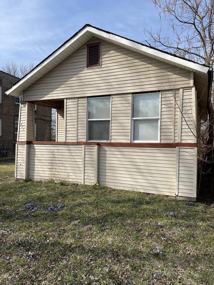 271 E 148th St., Harvey, IL 60426
