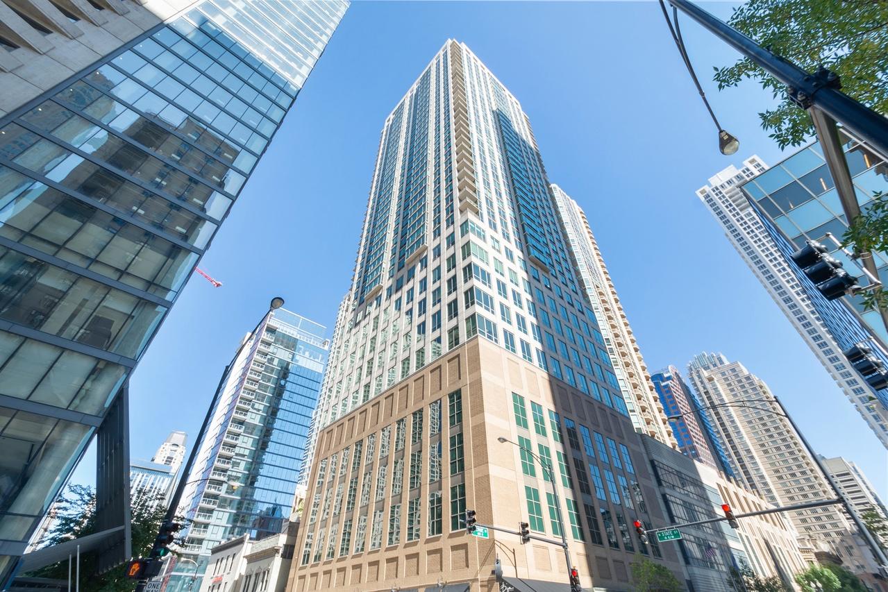 2 E Erie St. #3401, Chicago, IL 60611