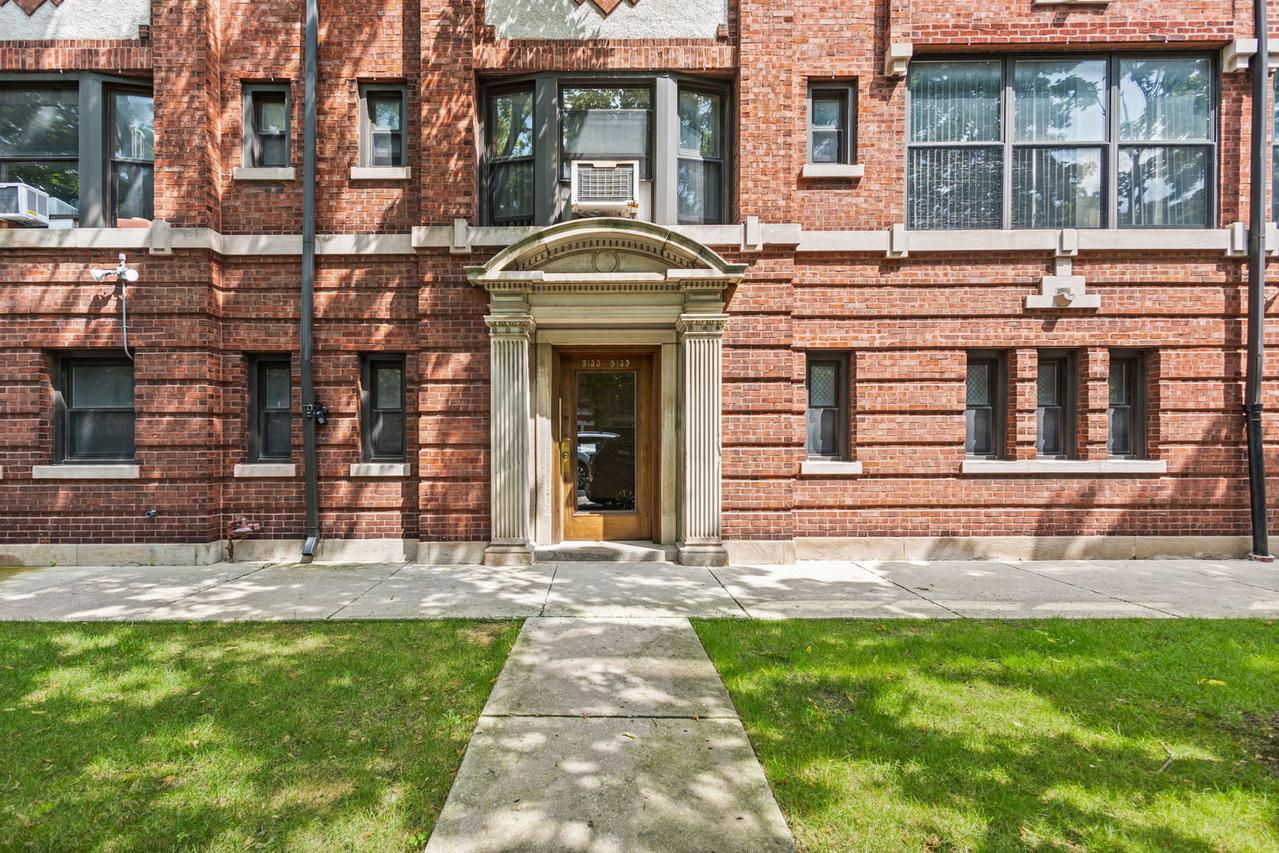 5133 S Greenwood Ave. #1, Chicago, IL 60615